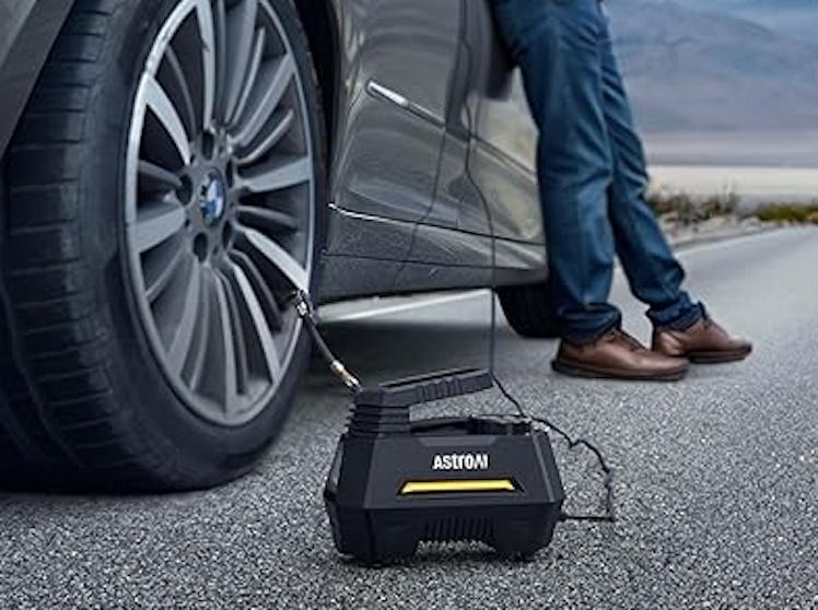 AstroAI Portable Tire Inflator