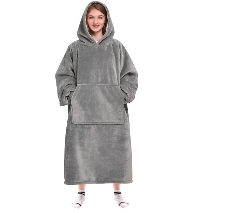 Waitu Wearable Blanket Sweatshirt