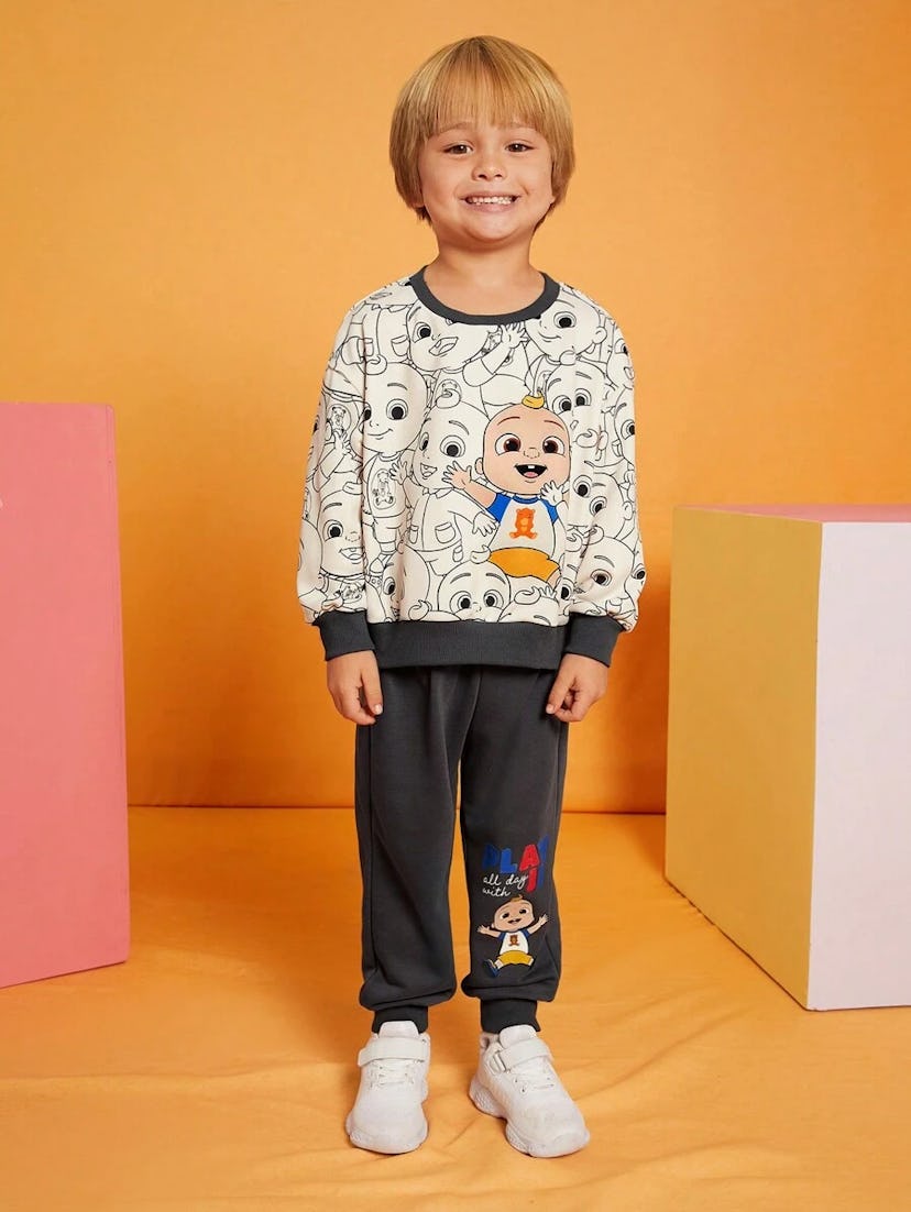 Young Boy Colorblock Print Sweatshirt & Sweatpants Set