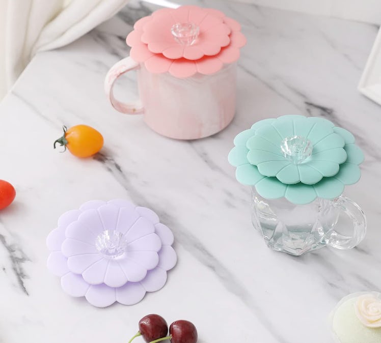 Keweilian Double Flower Silicone Cup Covers (3-Pack)