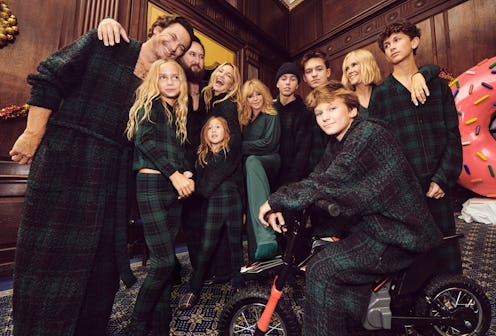 Goldie Hawn, Kate Hudson, & Family Star In SKIMS’ New Holiday Campaign