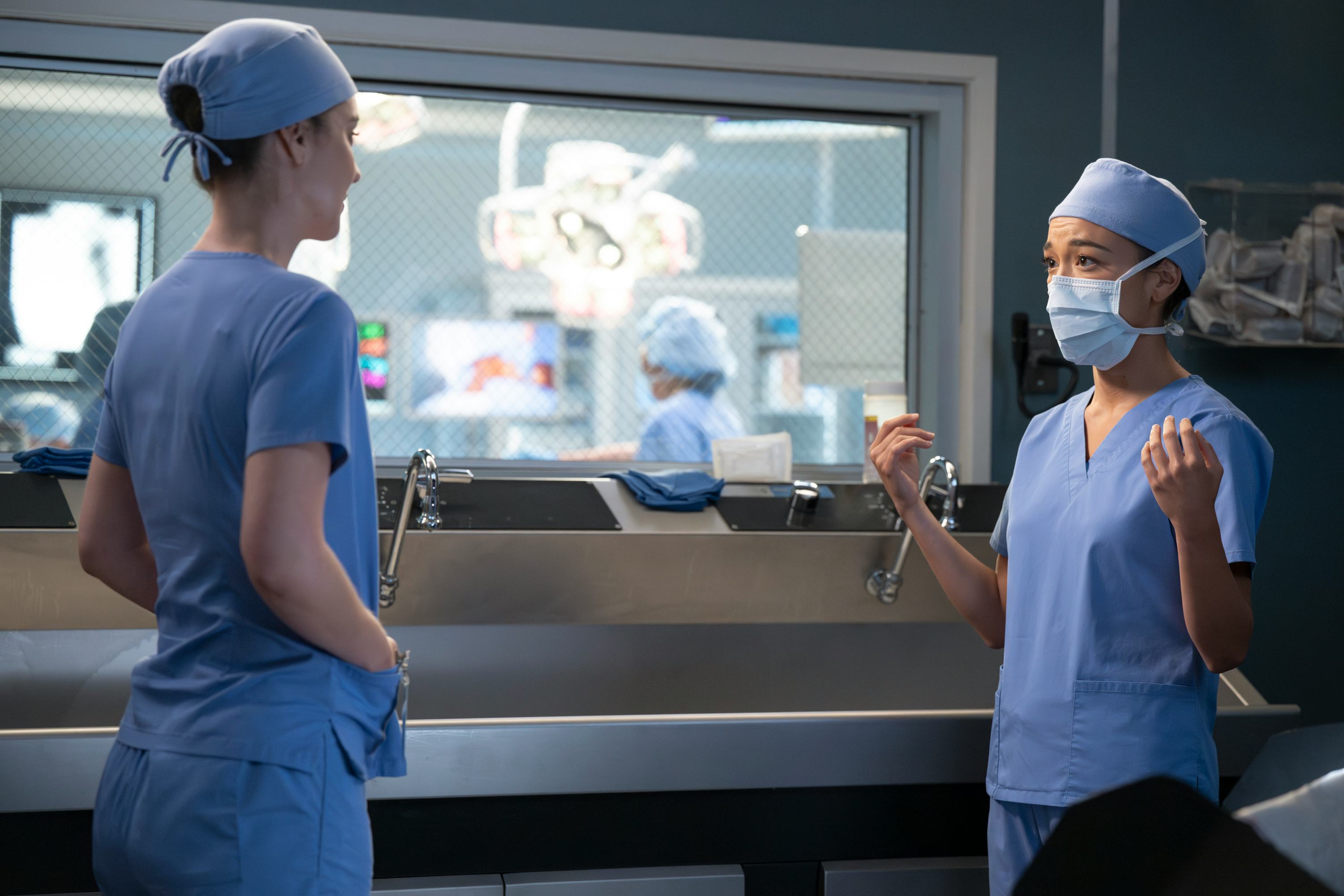 Jules and Mika on Grey&rsquo;s Anatomy. Photo via ABC