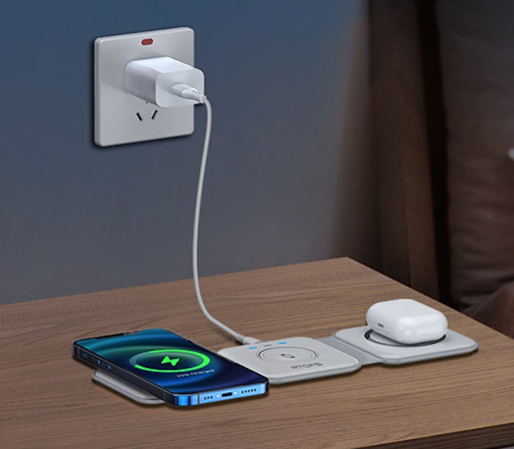 RTOPS Travel Wireless Charging Station