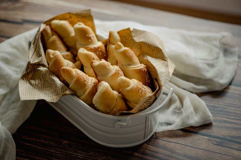 Aquarius loves a roll.