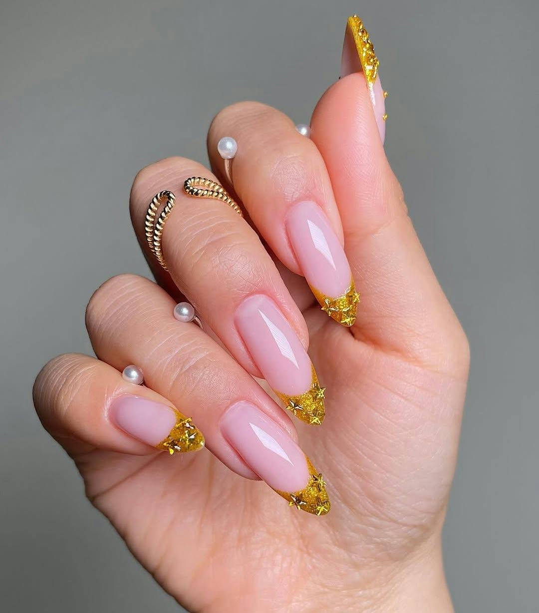 Here is the best Christmas nail art design for your zodiac sign.