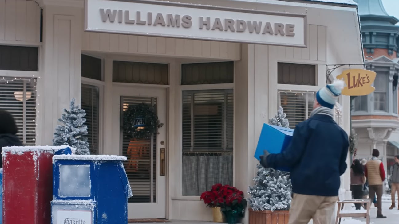 Luke&rsquo;s Diner in the Gilmore Girls Walmart commercial. Screenshot via Walmart YouTube
