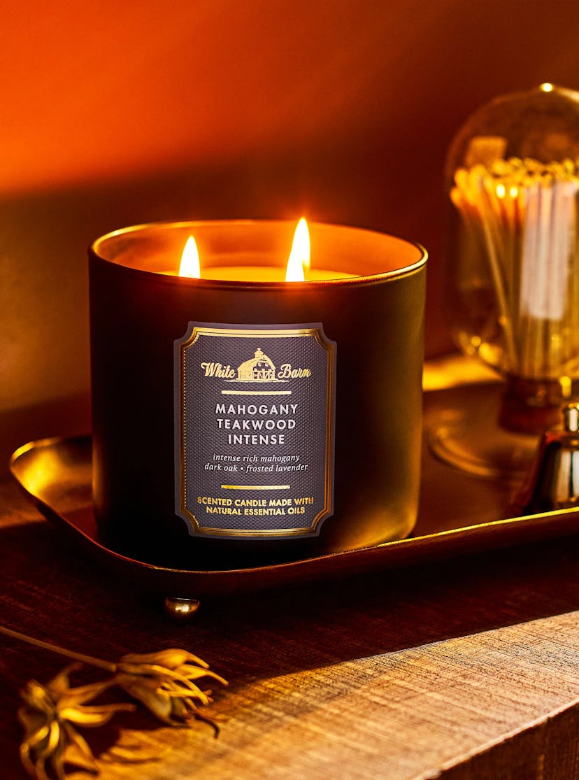 Mahogany Teakwood Intense 3-Wick Candle