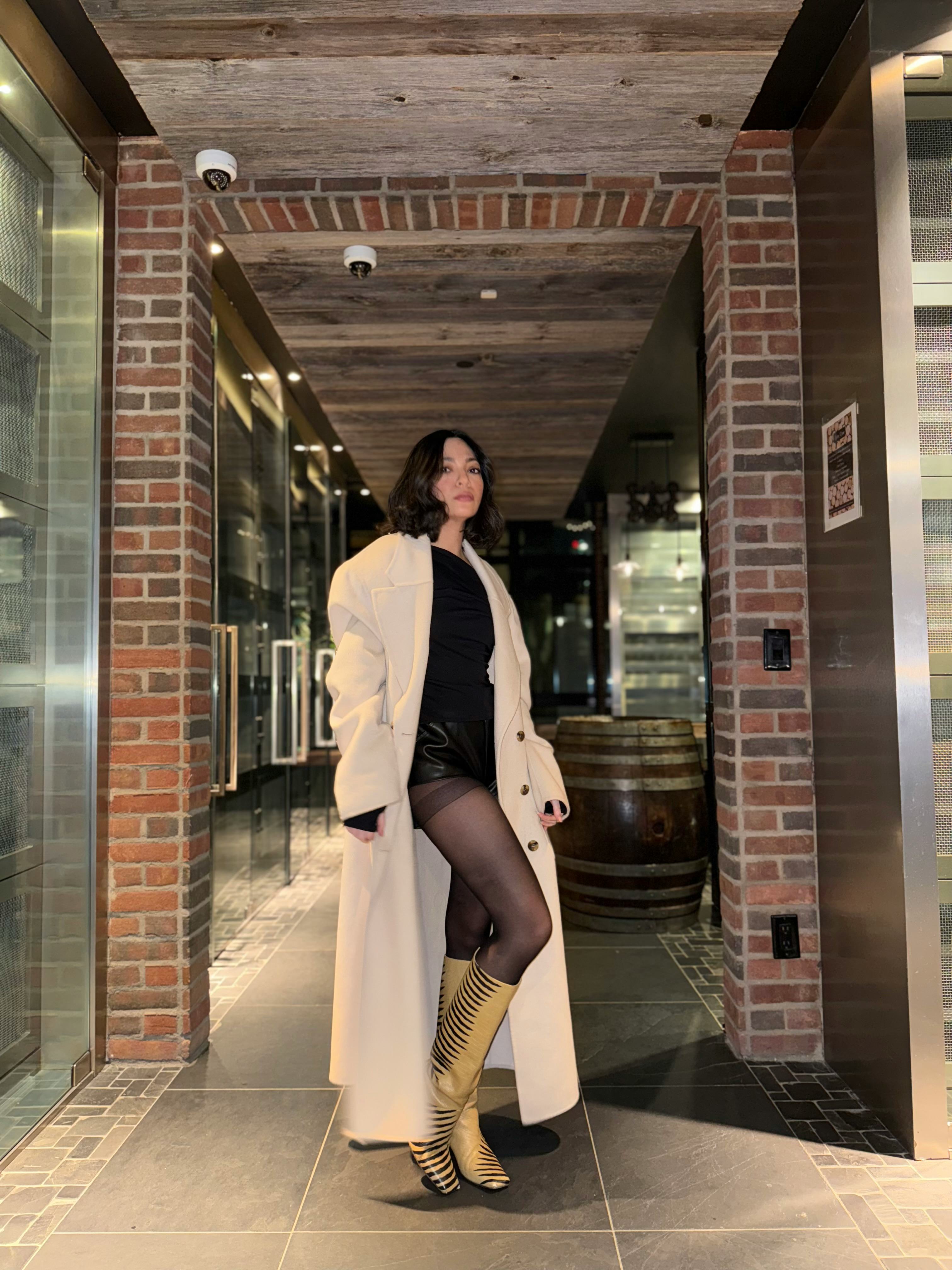 I tried Kendall Jenner&rsquo;s no-pants look on a first date.