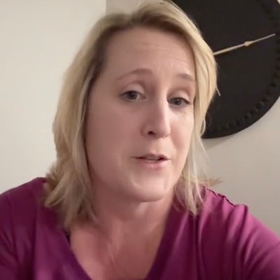 This Mom Decided Not To Initiate Any Holiday Magic Until Her Family Took Charge