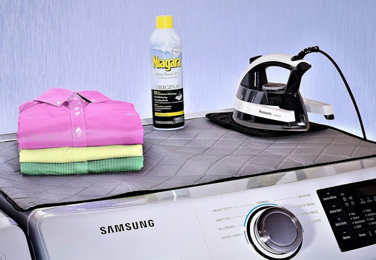 Handy Laundry Magnetic Ironing Mat