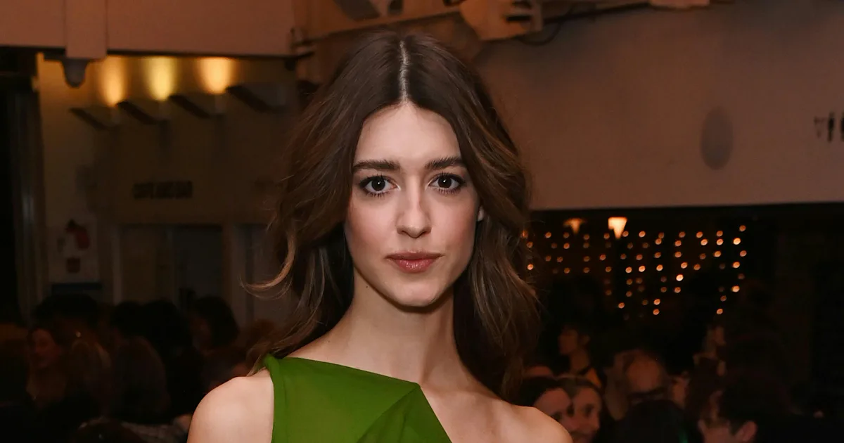 daisy edgar jones green dress BAFTA 2022 Film Awards: Daisy Edgar-Jones is a vision in a plunging sparkly green gown