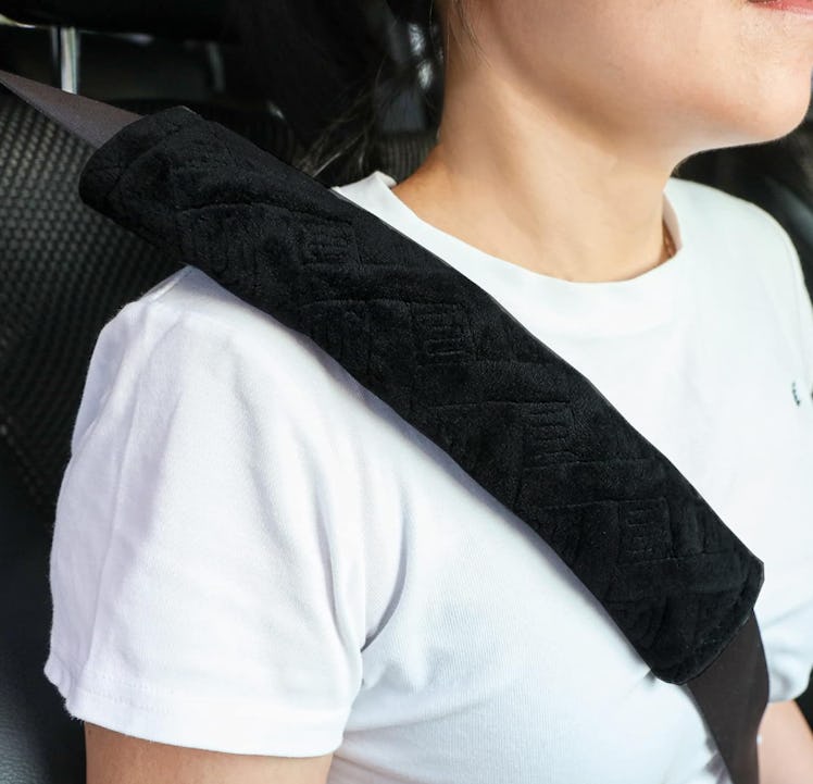 JUSTTOP Universal Car Seat Belt Pads (2-Pack)