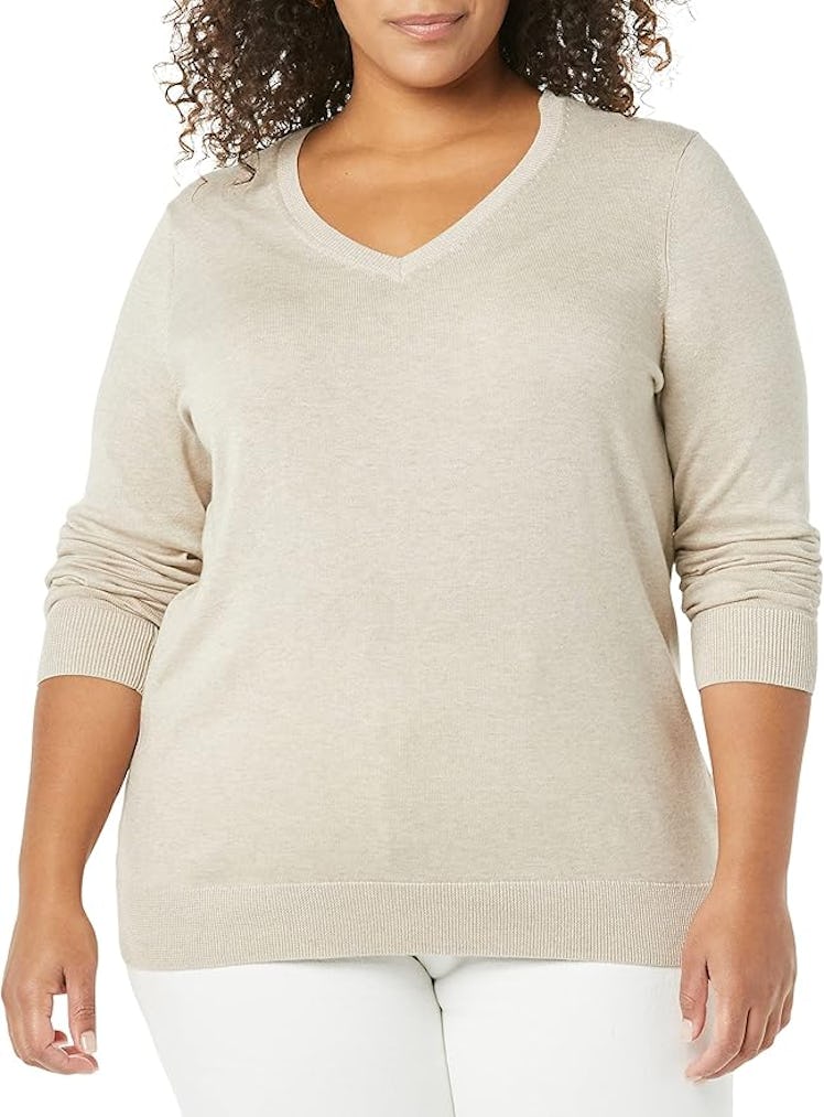 Amazon Essentials Classic-Fit V-Neck Sweater