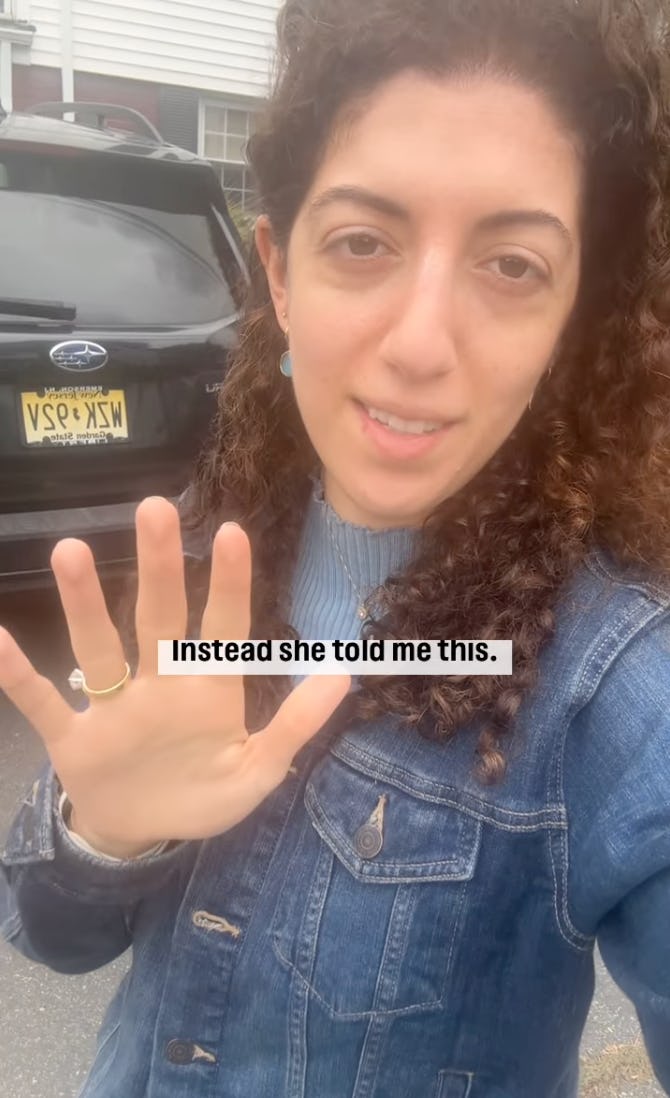 We Love How This Creator's Mom Approached Her Insecurities When She Was A Kid