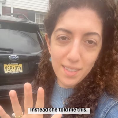 We Love How This Creator's Mom Approached Her Insecurities When She Was A Kid