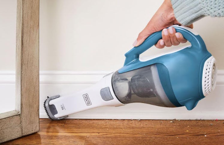 BLACK+DECKER AdvancedClean Cordless Handheld Vacuum