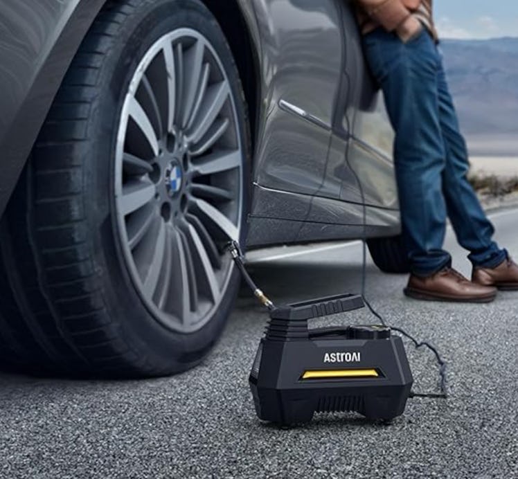  AstroAI Tire Inflator