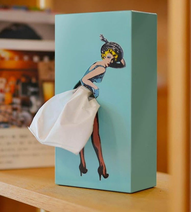 PLAYABLE ART Flying Skirt Tissue Box