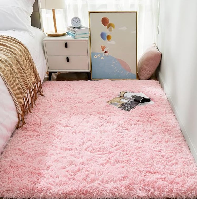 Ophanie Faux Fur Area Rug