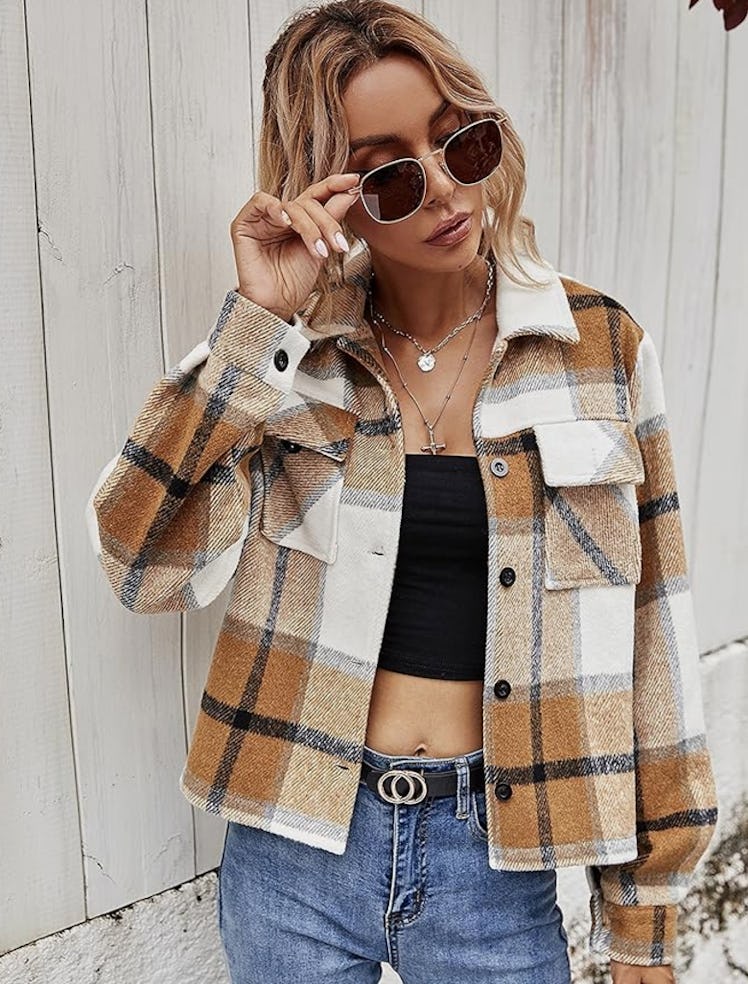 UANEO Cropped Plaid Shacket