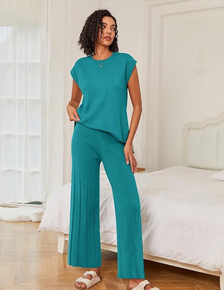 Ekouaer Lounge Set