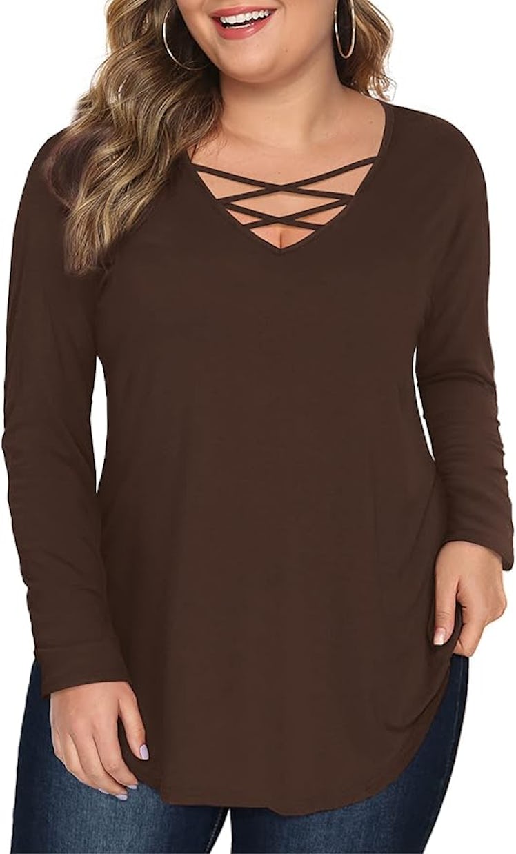 Amoretu Crisscross Plus-Size Top