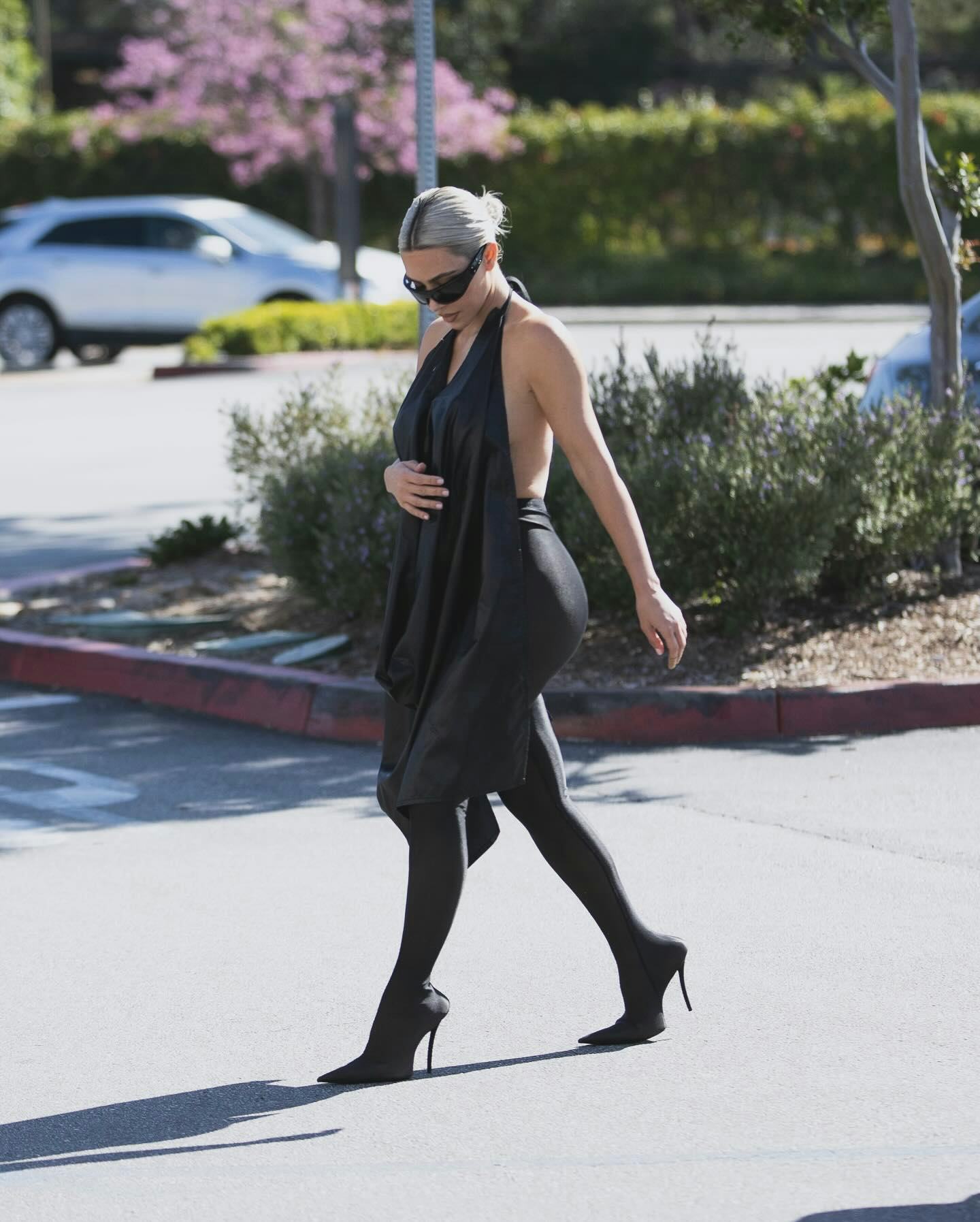 Gwyneth Paltrow just brought back the divisive Pantaleggings beloved by Kim Kardashian.