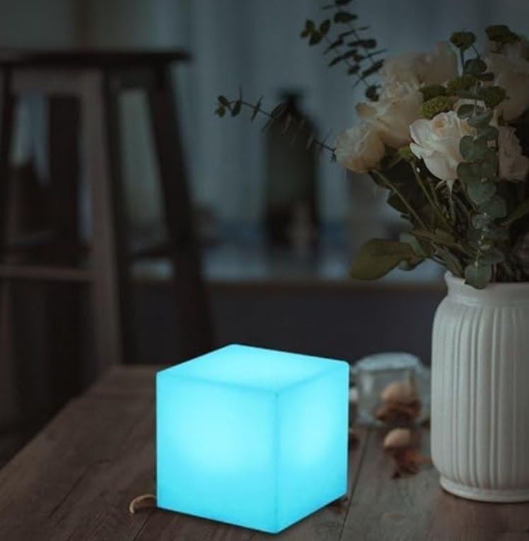 Mr.Go LED Cube Light 