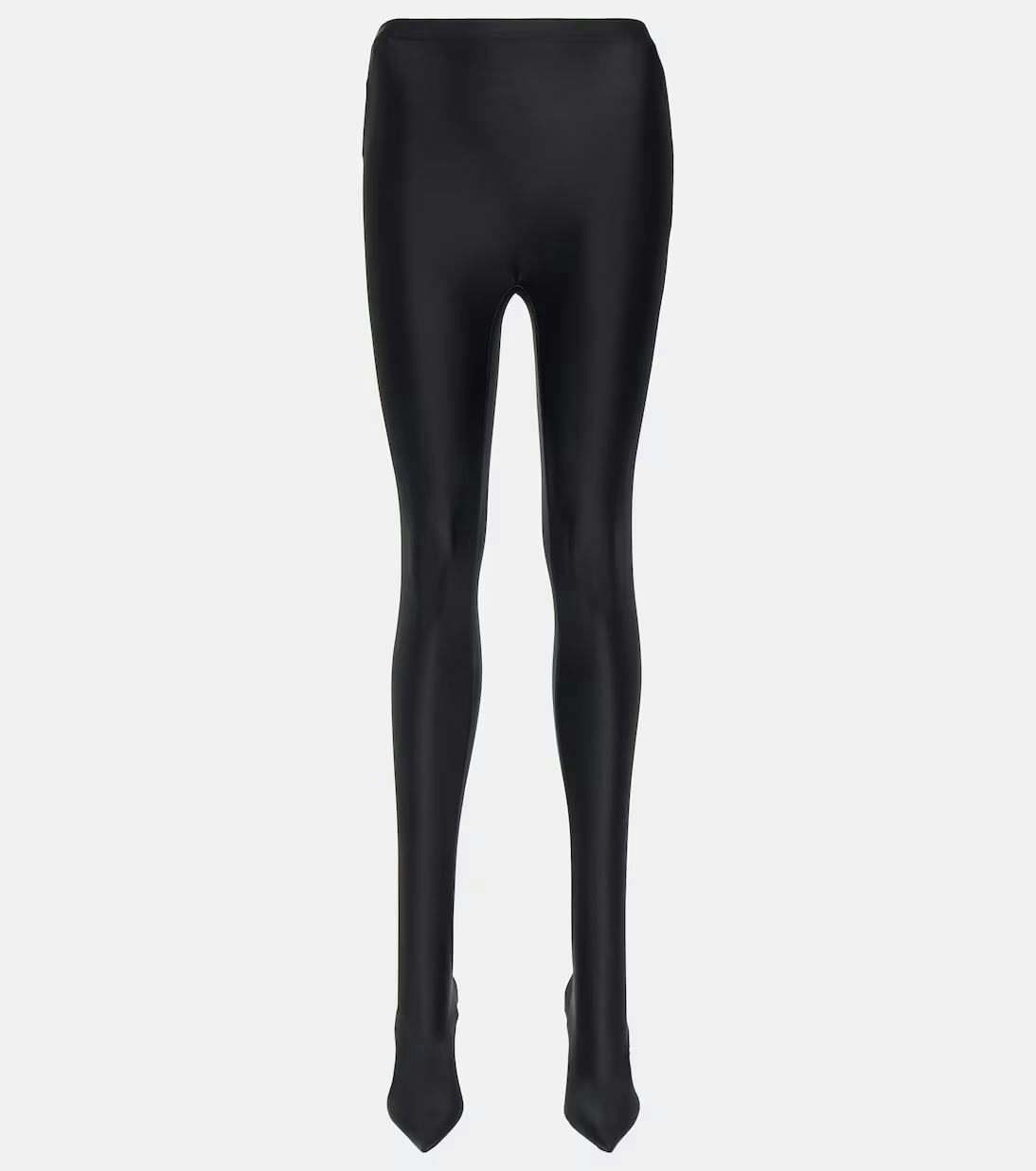 Gwyneth Paltrow just brought back the divisive Pantaleggings beloved by Kim K.