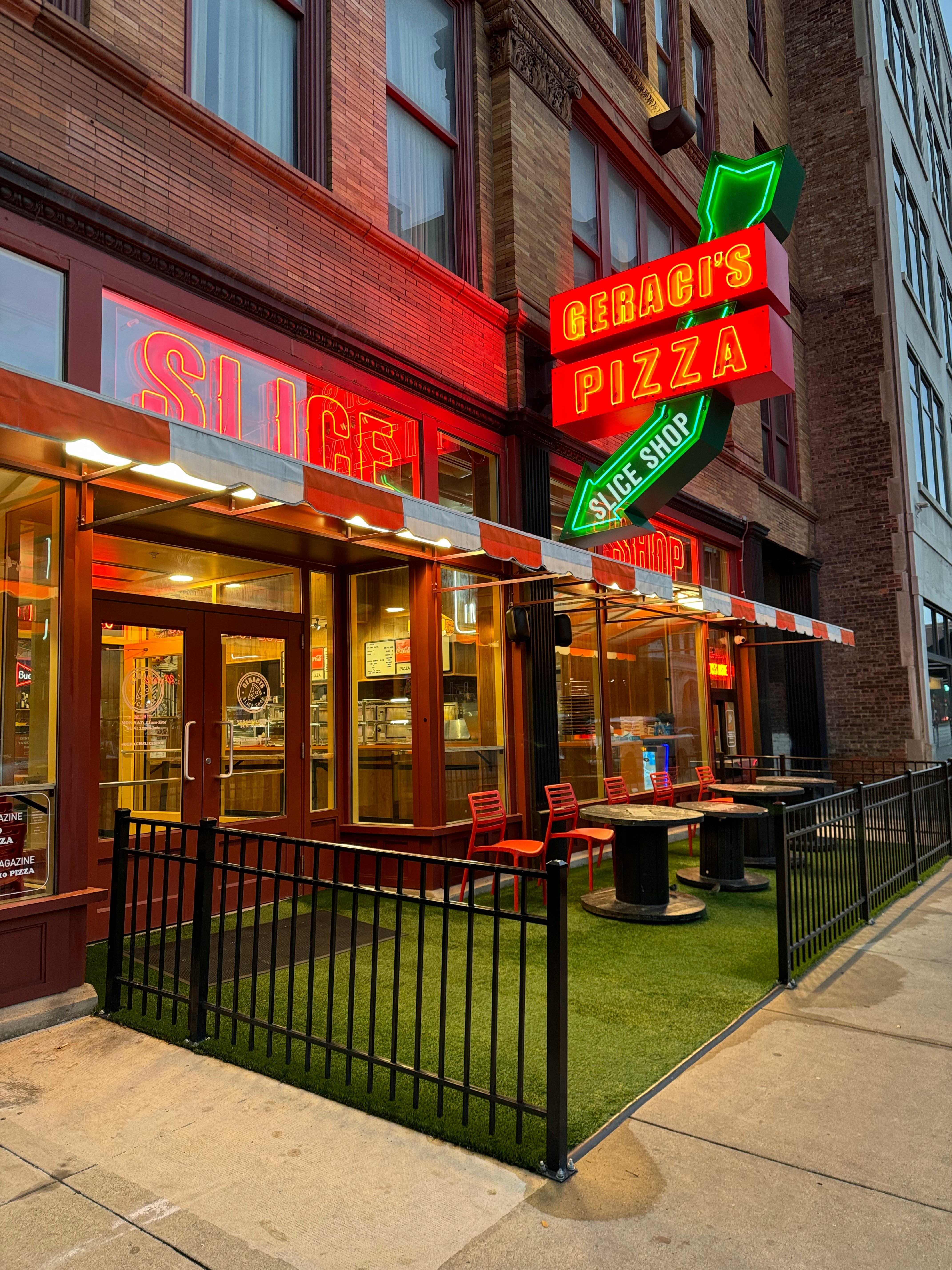 An external photograph of Geraci&rsquo;s Pizza Slice Shop in Cleveland, Ohio