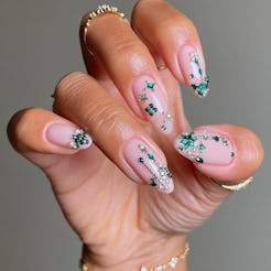 Celebrate New Year's Eve 2024 with these glitzy nail art designs.