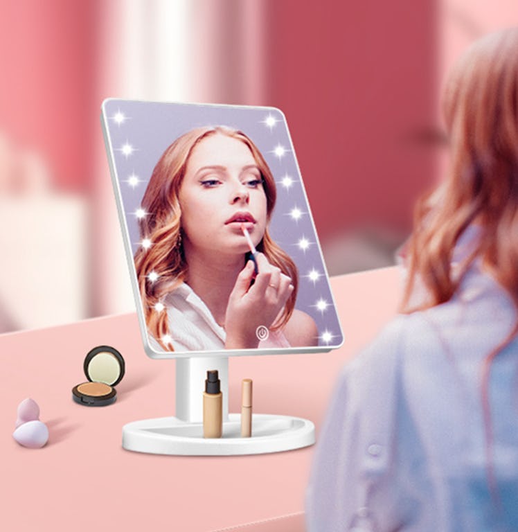 KOOKIN Lighted Vanity Makeup Mirror