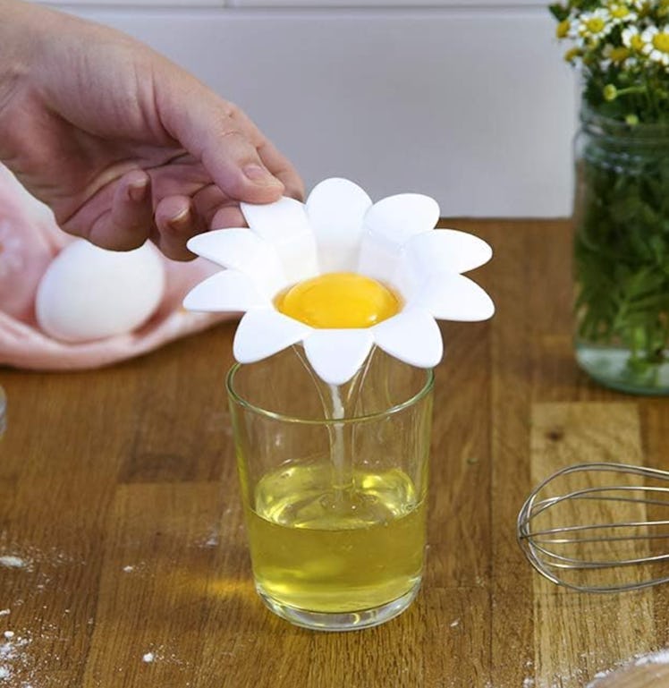  Peleg Design Daisy Plastic Egg Separator