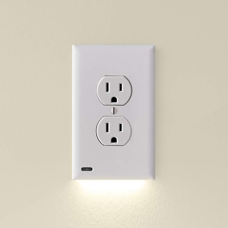 SnapPower Motion Sensor Wall Plate Light