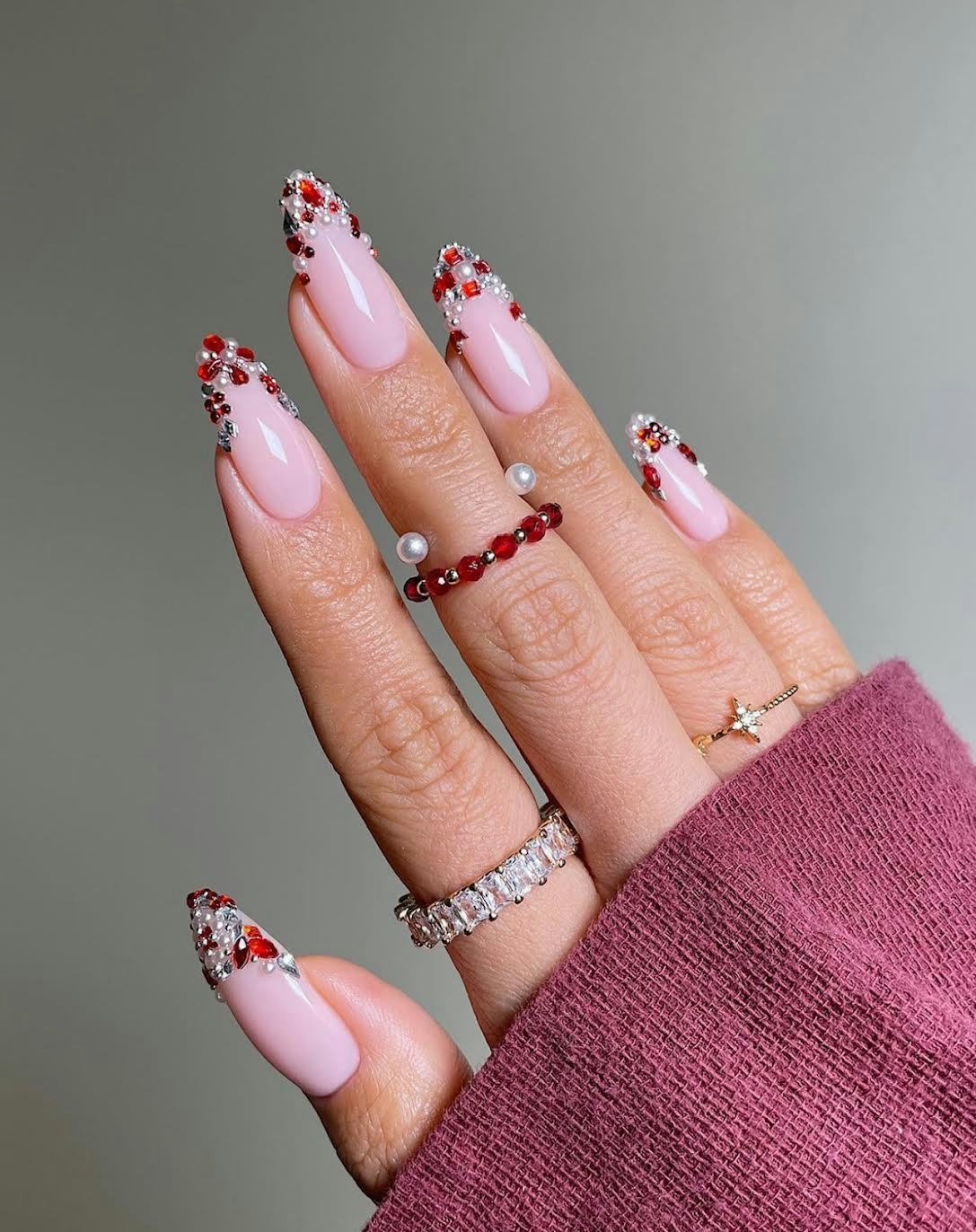 Celebrate Christmas 2024 with one of these glitzy nail art designs.