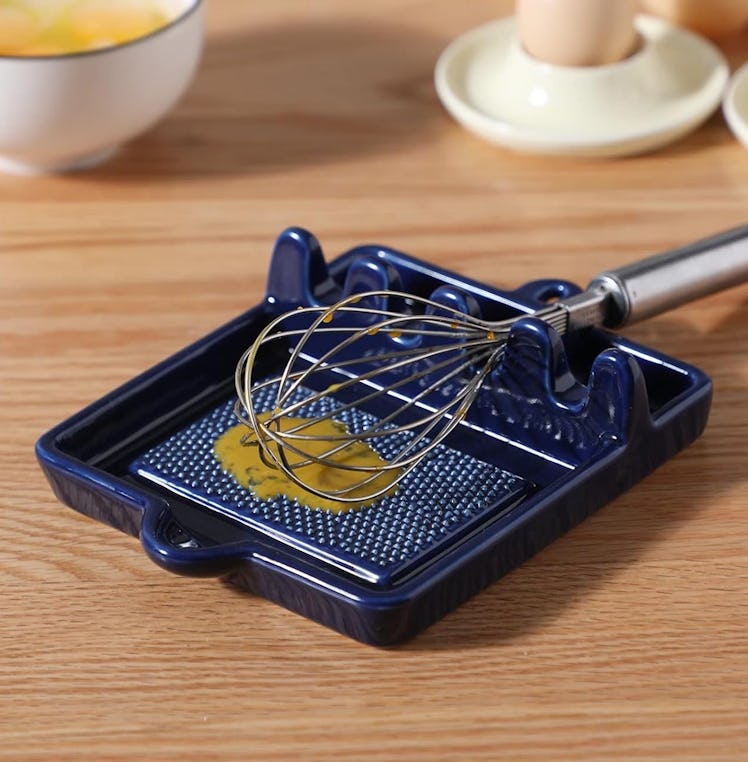 ONTUBE Spoon Rest and Garlic/Ginger Grater