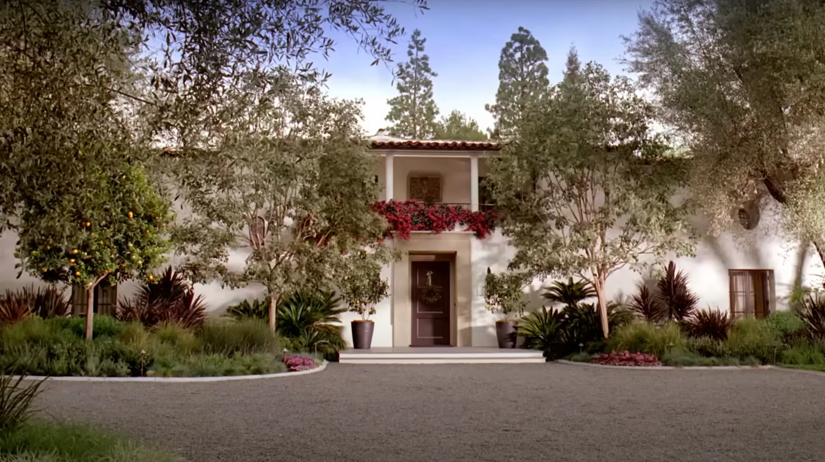 All The Filming Locations In The Holiday You Can Visit IRL