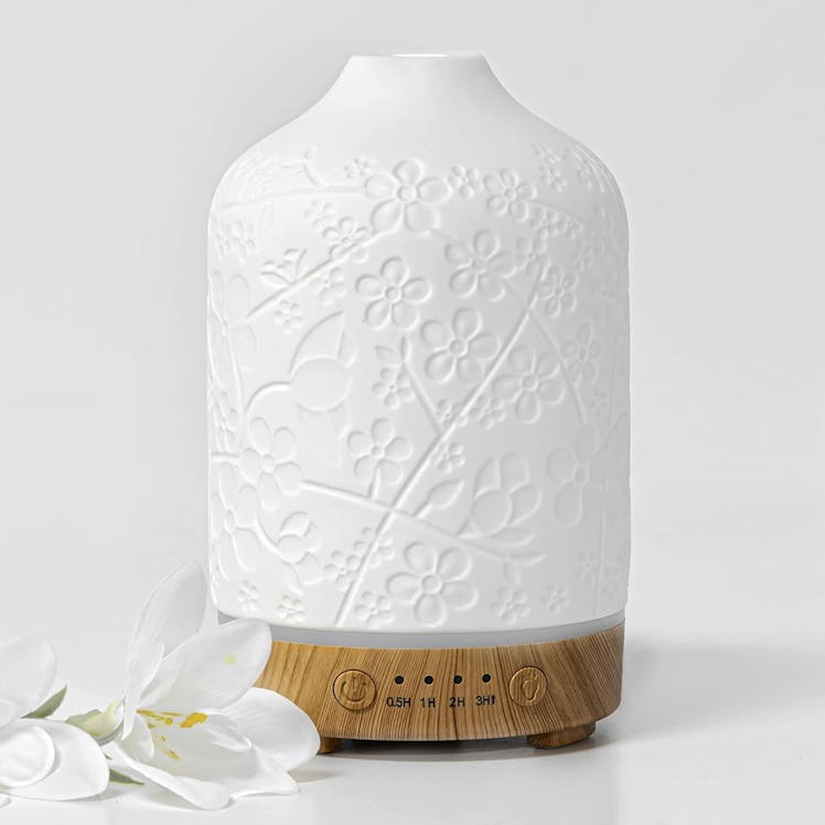 EQUSUPRO Aromatherapy Essential Oil Diffuser