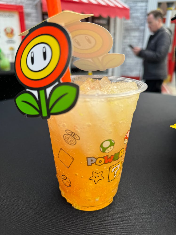 I tried the Fire Flower Fizz drink at the Power Up Cafe located in Universal Studios Hollywood.