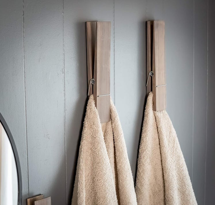 Barwood Giant Clothespin Towel Holder