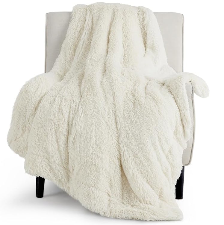 Bedsure Faux Fur Throw Blanket