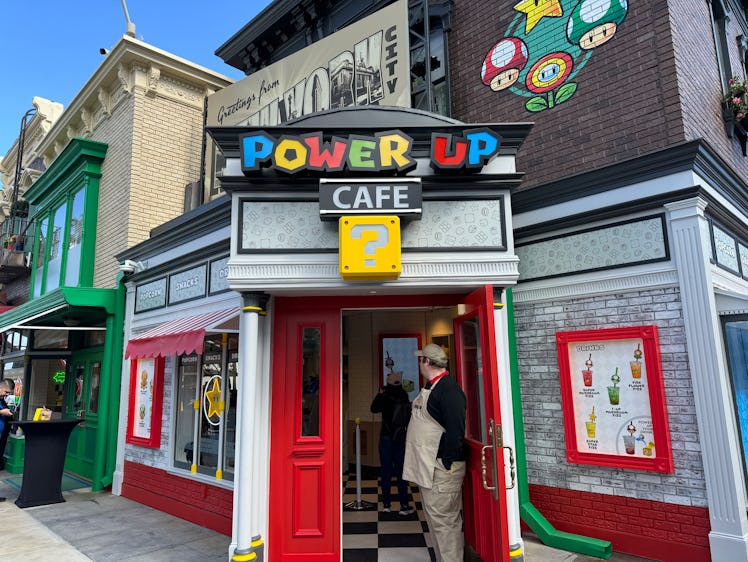 I went to the Super Nintendo World Power Up Cafe at Universal Studios Hollywood to try their entire ...