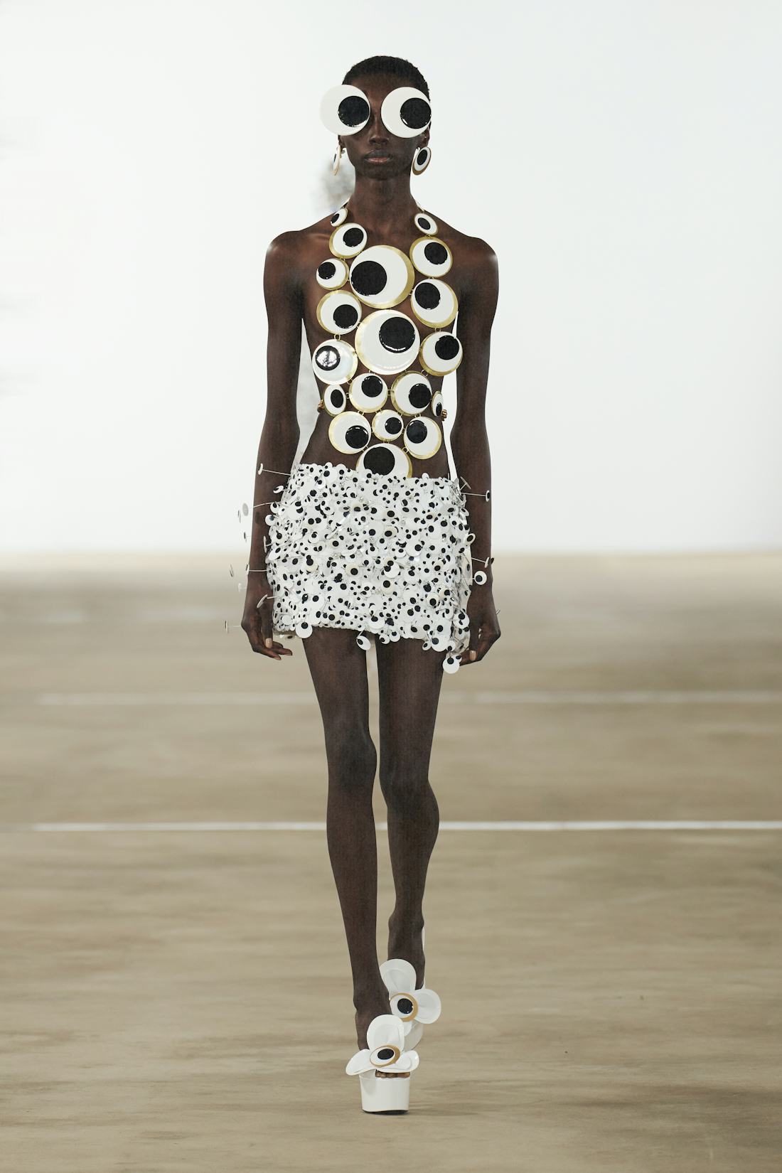 Nyts Shocking Fashion Phrase You Need To Know - lwwqd1u
