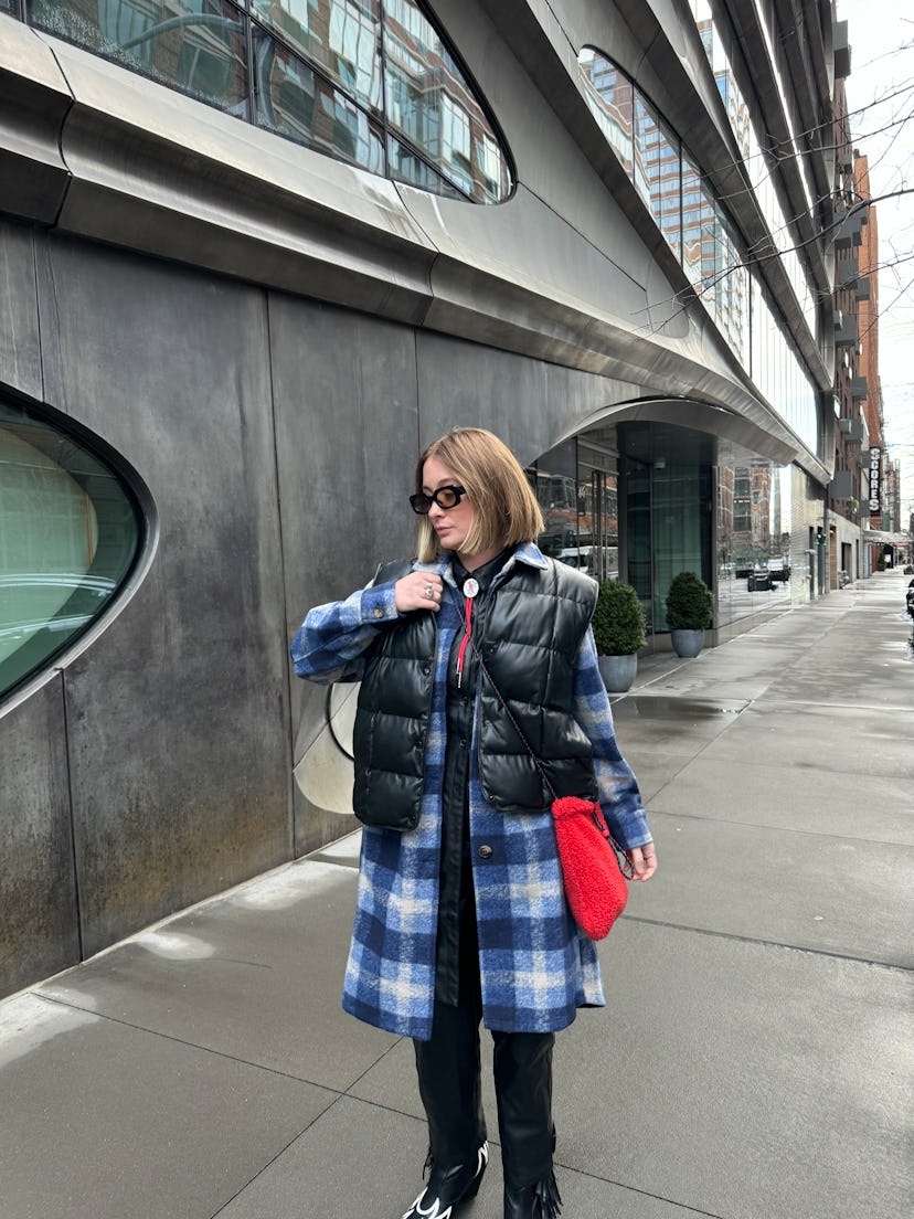 kelsey stiegman bustle's senior fashion editor attends new york fashion week febrauary 2024