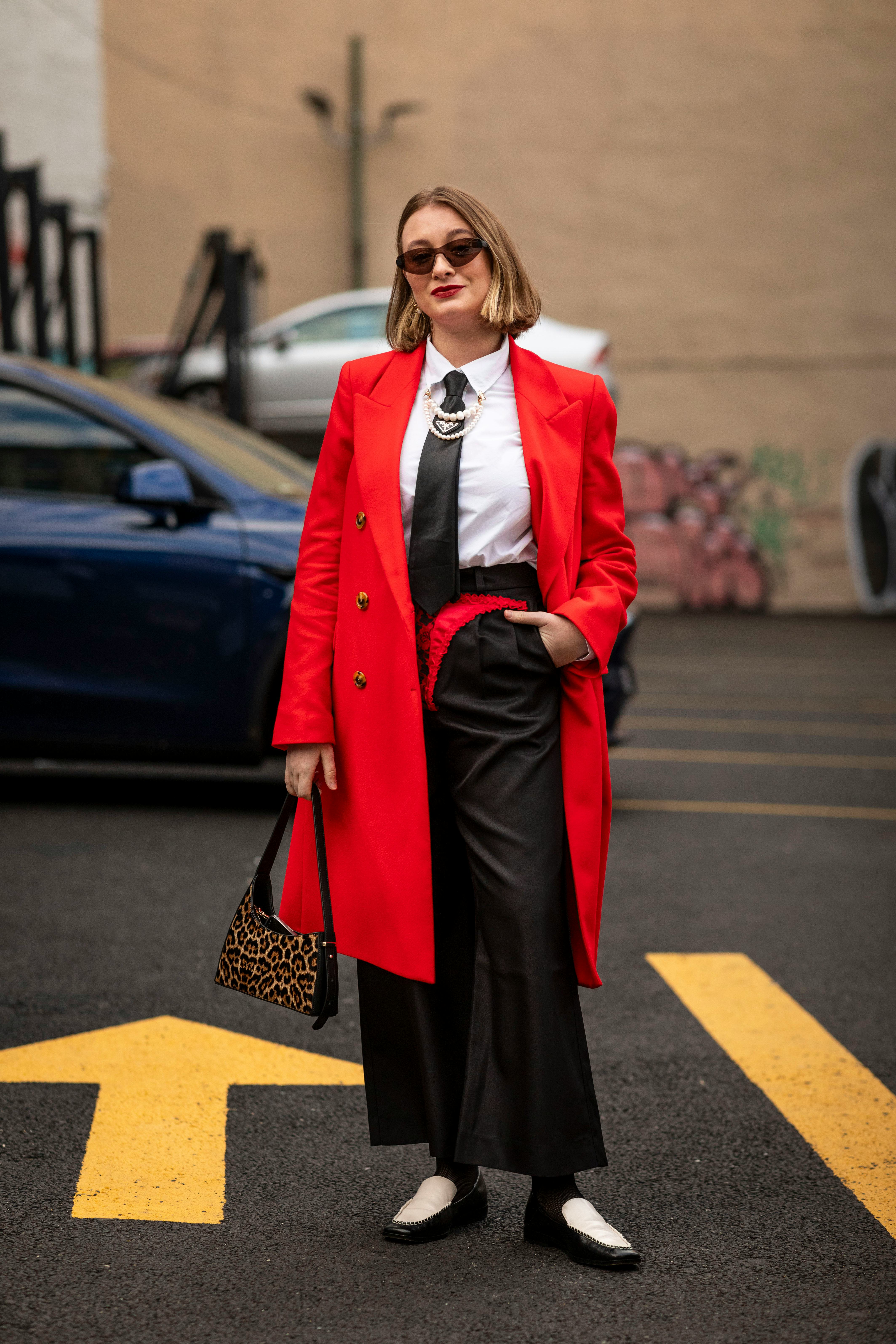 Bustle&rsquo;s Kelsey Stiegman wore an exposed thong look.