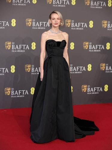 Carey Mulligan, 18 Şubat 2024'te Royal Festival Hall'da düzenlenen EE BAFTA Film Ödülleri 2024'e katılıyor...