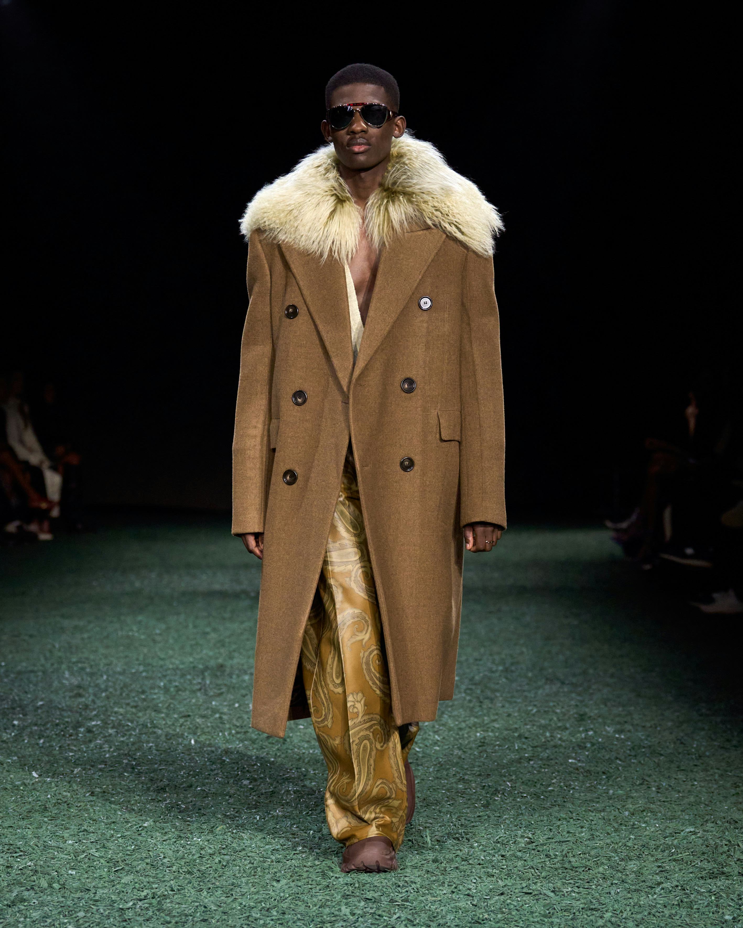 At Burberry Fall 2024, Expressive Outerwear for Extreme Temperatures