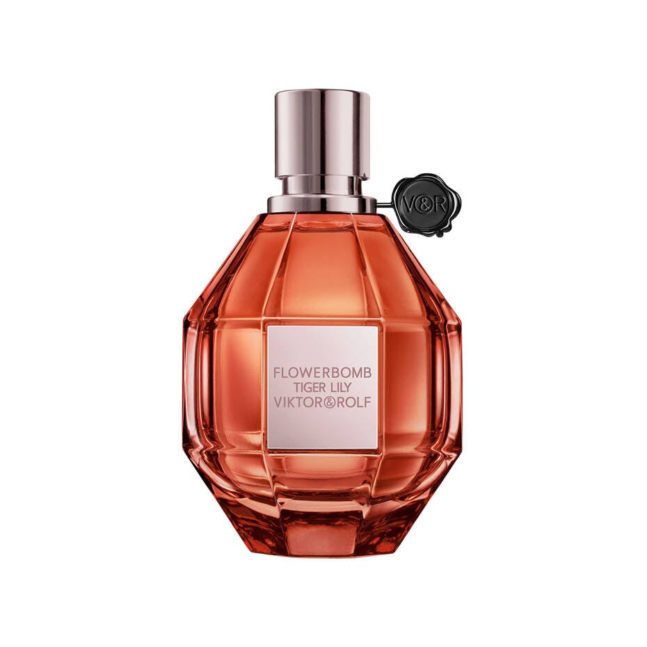 Emily Ratajkowski Viktor & Rolf Flowerbomb Fragrance Interview