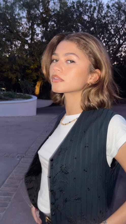 Zendaya short haircut with vest