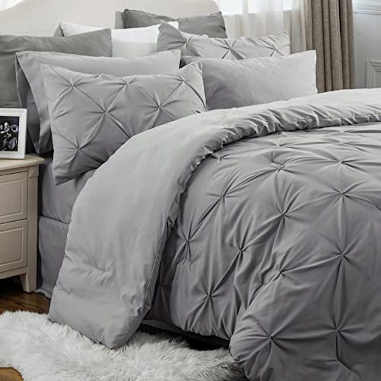 Bedsure Queen Comforter Set (7-Pieces)